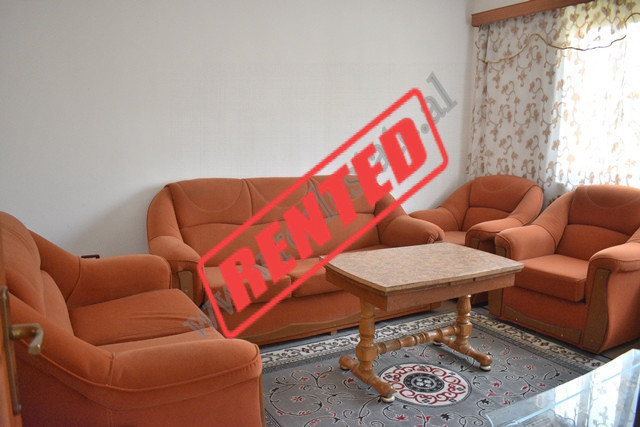 Apartament 1+1 me qira ne rrugen Haxhi Hysen Dalliu ne Tirane.

Apartamenti ndodhet ne katin e tre